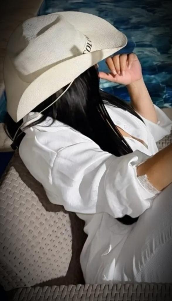 637178355: Chica busca chico en Sevilla
