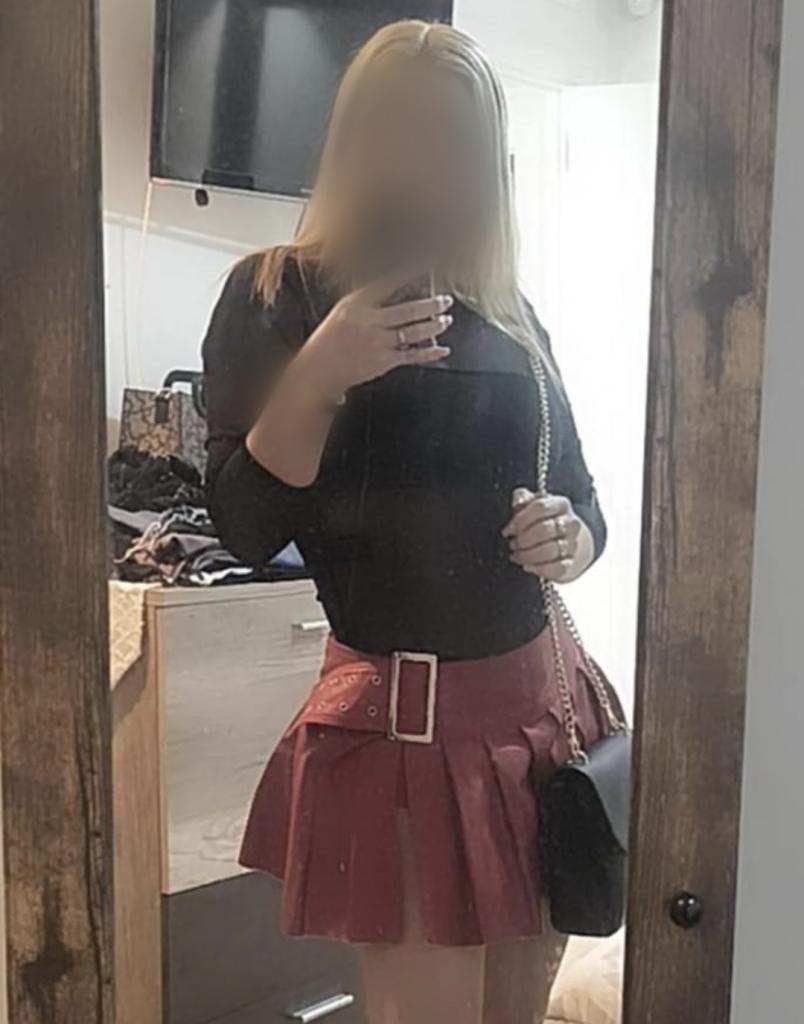 637237377: Chica busca chico en Valencia