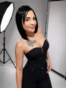 662235166: Chica busca chico en Sevilla
