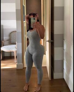 613737860: Chica busca chico en Cádiz