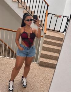 611586884: Chica busca chico en Cádiz