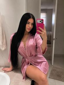 743070615: Chica busca chico en Zaragoza