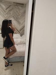 674384677: Chica busca chico en Ceuta