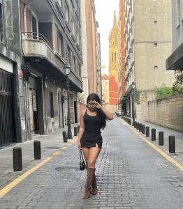 613696974: Chica busca chico en Vizcaya