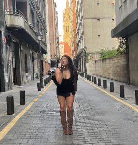 613696974: Chica busca chico en Vizcaya