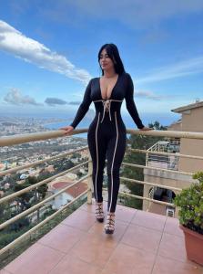 666064093: Chica busca chico en Pontevedra