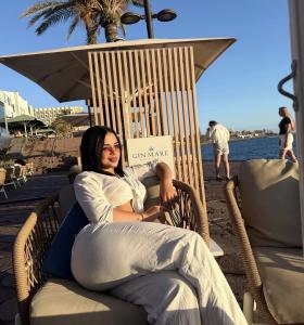 643309940: Chica busca chico en Orense