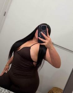 745067425: Chica busca chico en Málaga