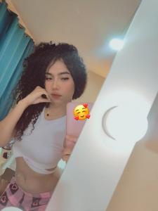 613394099: Chica busca chico en Valencia