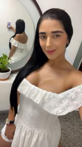 667606175: Chica busca chico en Valencia