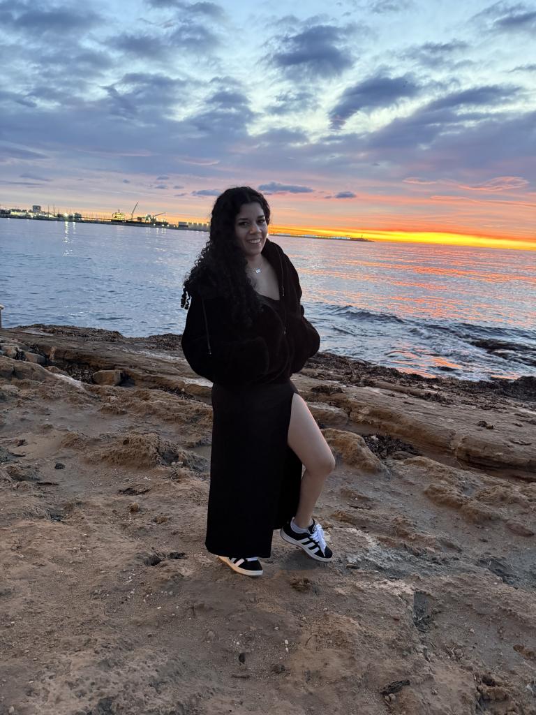 633651095: Chica busca chico en Lérida