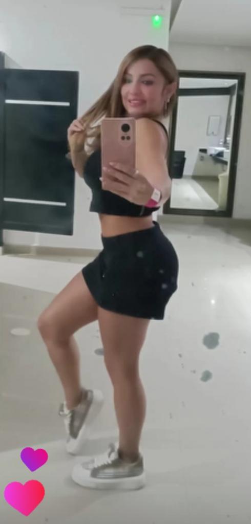 Chica busca chico en Ibiza: 