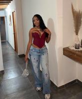 670370448: Chica busca chico en Gerona