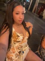 672903974: Chica busca chico en Gerona