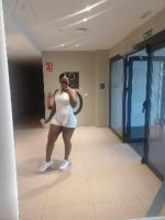 668540192: Chica busca chico en Barcelona