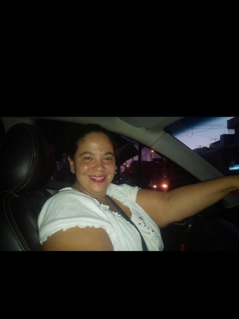 678956497: Chica busca chico en Barcelona