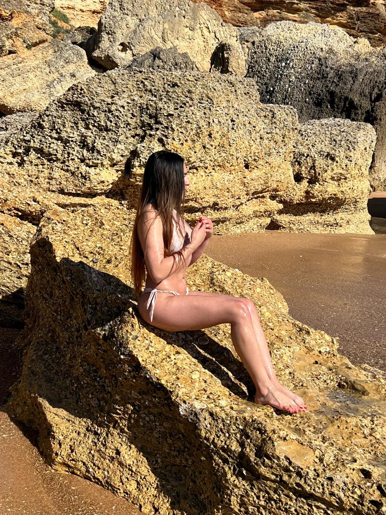 663360188: Chica busca chico en Málaga