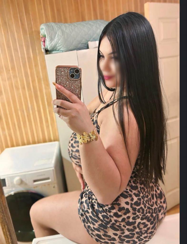 632902303: Chica busca chico en Segovia