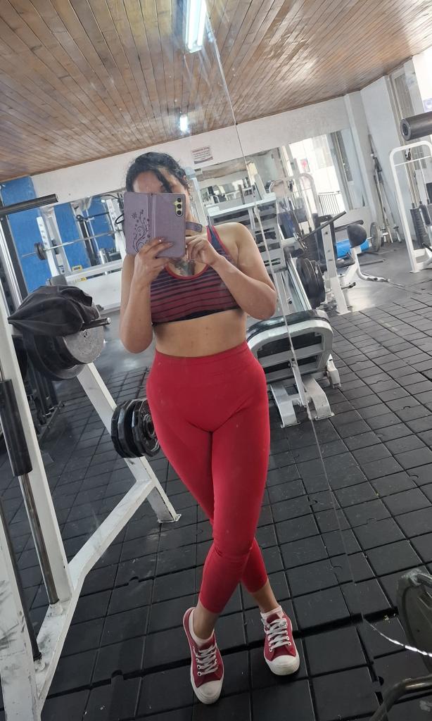 Chica busca chico en Almería: 