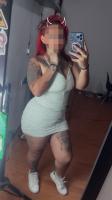931483845: Chica busca chico en Barcelona