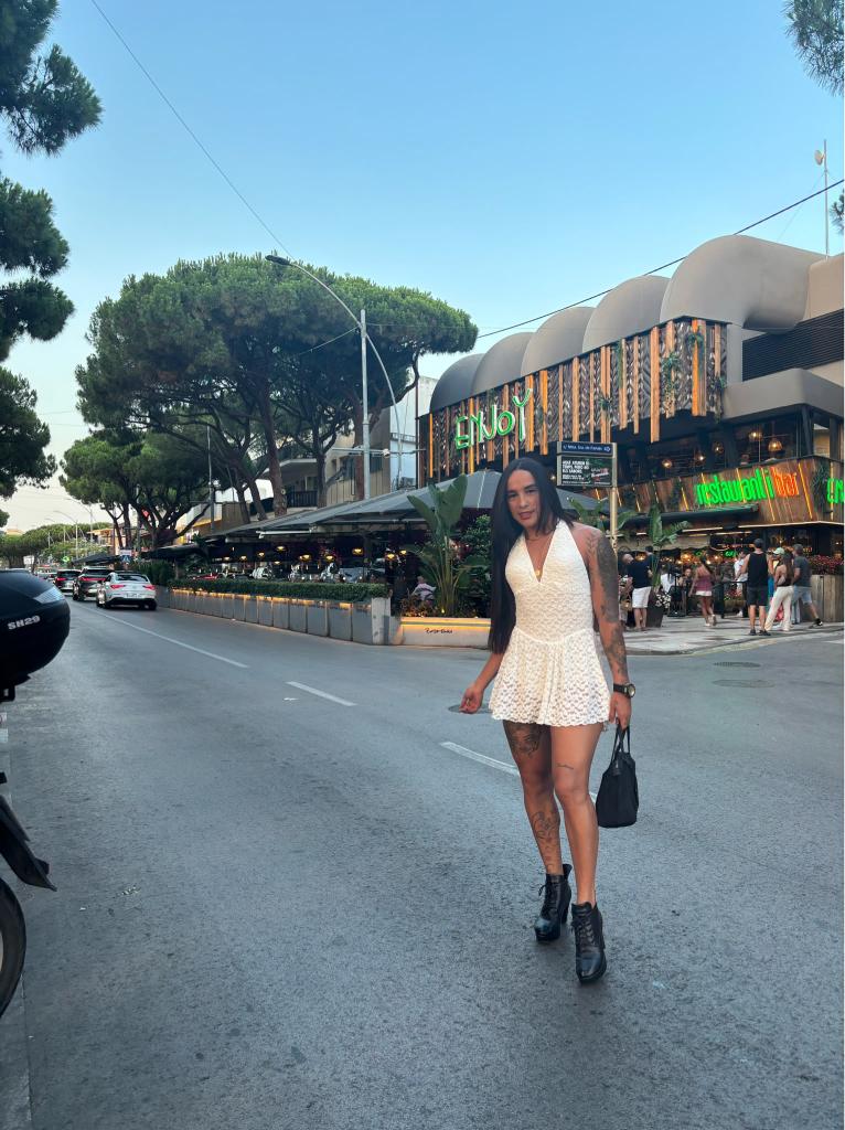 687419600: Travesti en Barcelona