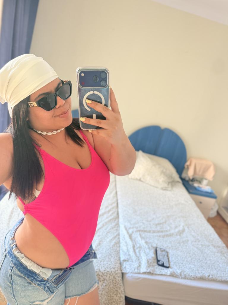 Chica busca chico en Tenerife: 