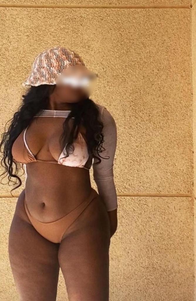 Chica busca chico en Tenerife: Chica busca chico