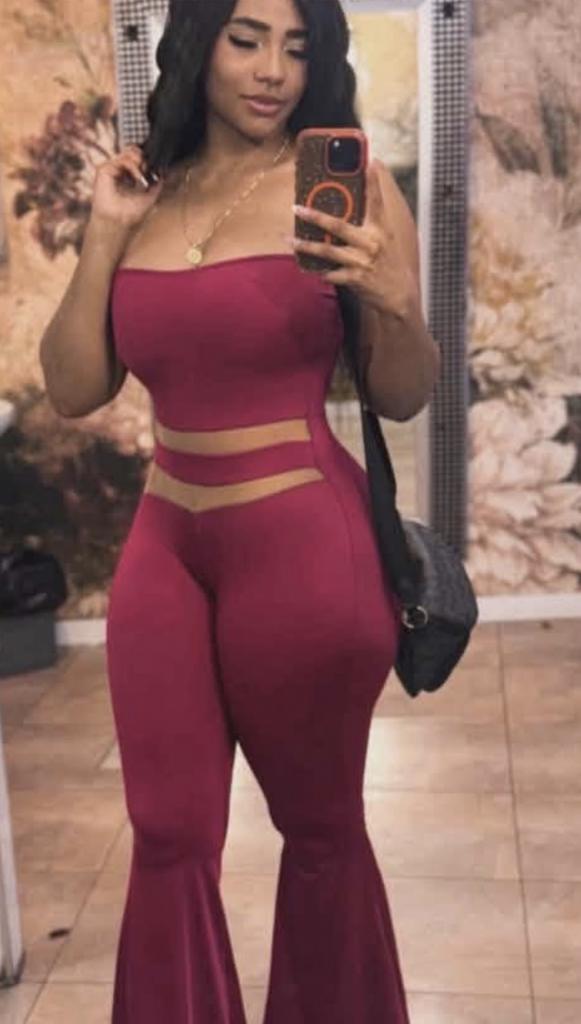 Chica busca chico en Ibiza: Chica busca chico