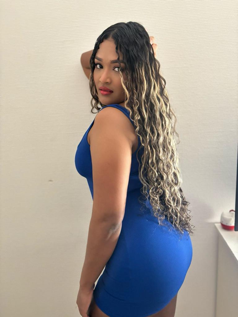 Chica busca chico en Almería: 