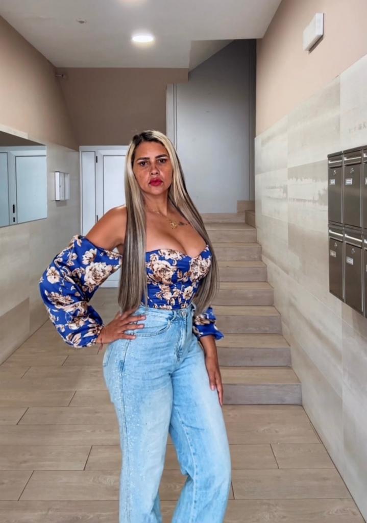 604382662: Chica busca chico en Navarra