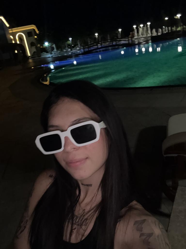 613425738: Chica busca chico en León