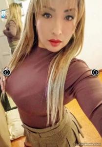 617260033: Chica busca chico en Barcelona