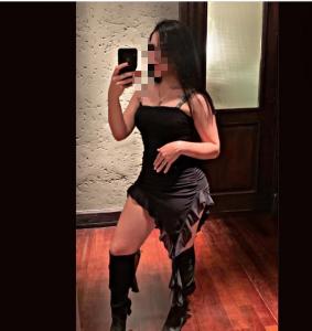 613834642: Chica busca chico en Cádiz