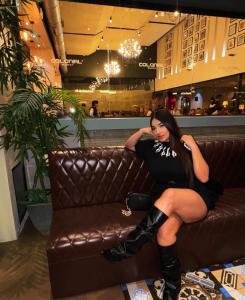 613777922: Chica busca chico en Tenerife