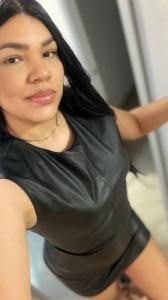 611256671: Chica busca chico en Gerona
