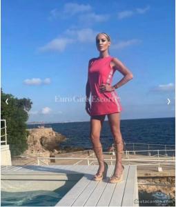 612264828: Chica busca chico en Málaga