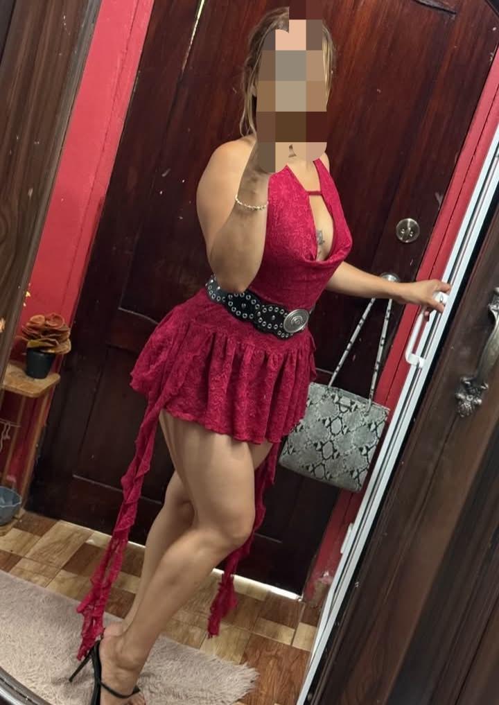 624414550: Chica busca chico en Barcelona