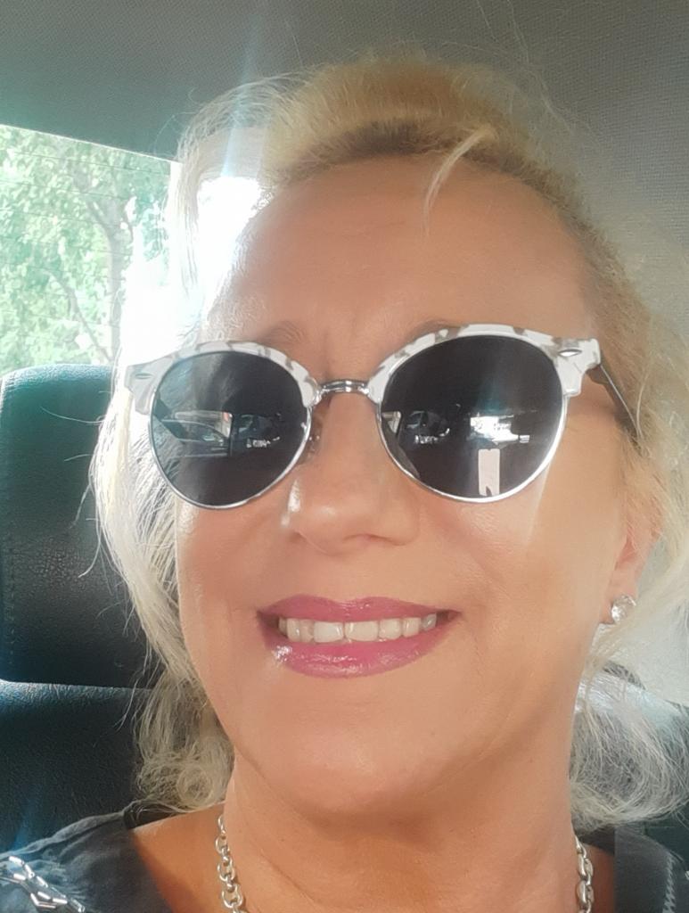 613971682: Chica busca chico en Valencia