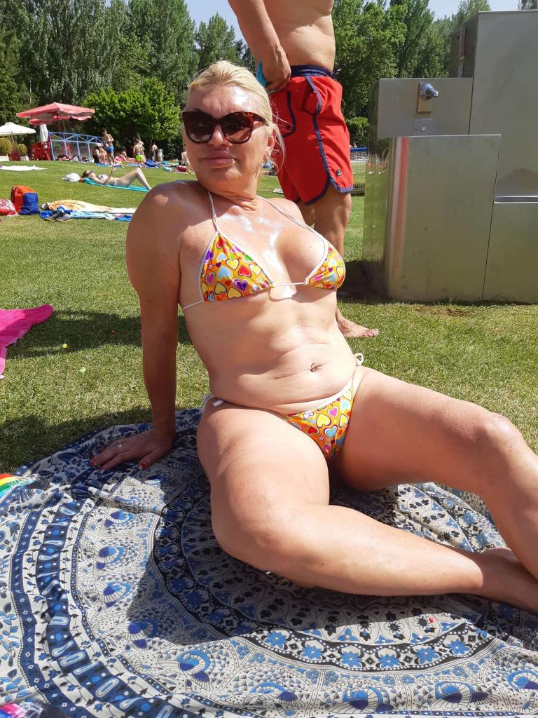 661206481: Chica busca chico en Madrid