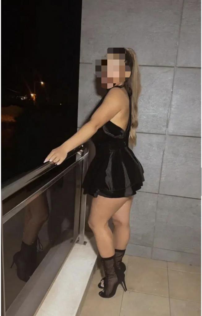 665458029: Chica busca chico en Cádiz