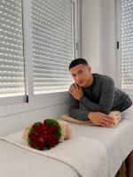 604295307: Chico busca chica en Málaga