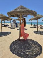 674411196: Chica busca chico en Alicante