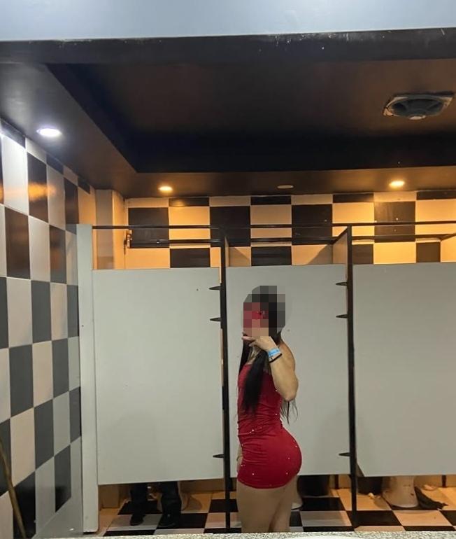 Chica busca chico en Huelva: 